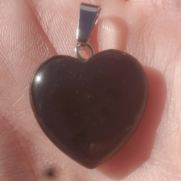 New Black Onyx Heart Shaped Pendant. - Picture 9 of 10
